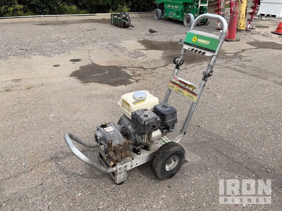 2017 Shark DGA-252737 Pressure Washer
