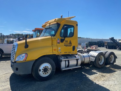 2012 Freightliner Cascadia 125 6x4 Day Cab Truck Tractor (Inoperable)