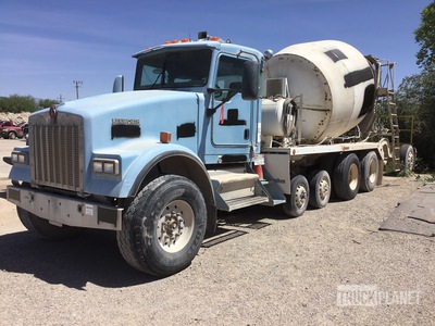 2004 Kenworth W900B 6x4 Mixer Truck (Inoperable)