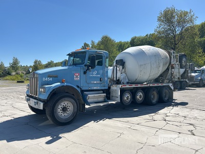 2006 Kenworth W900 12x4 شاحنة خلاط