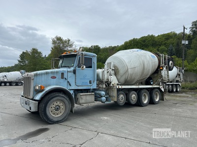 2007 Peterbilt 357-111 12x4 Mixer Truck