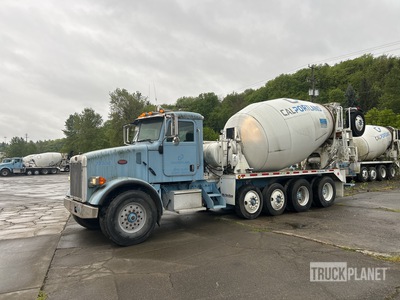 2006 Peterbilt 357-111 12x4 Mixer Truck