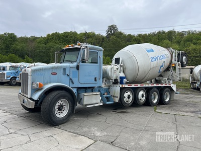 2006 Peterbilt 357-111 12x4 Mixer Truck