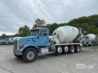 2006 Peterbilt 357-111 12x4 Mixer Truck