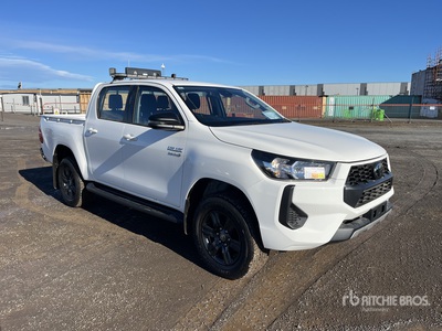 2025 Toyota Hilux 4x4 Dual Cab Pickup (Unused)