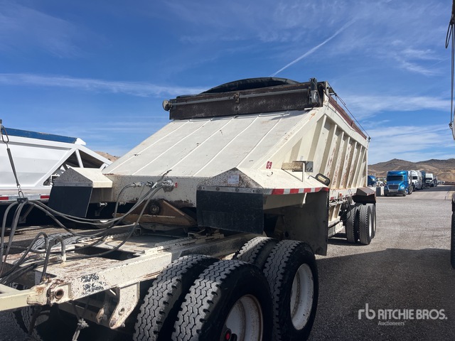 1984 Fruehauf T/A Belly Dump Trailer