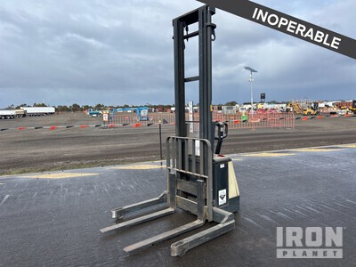 2002 Crown M4020TL 1250 kg Chariot Élévateur Électrique (Inoperable)