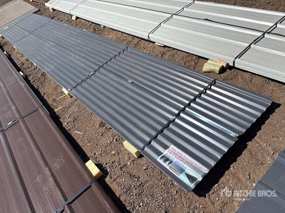 Quantity of (70) 20 Ft x 3 Ft Grey Metal Roof Panels Attrezzatura varia per edilizia (Unused)