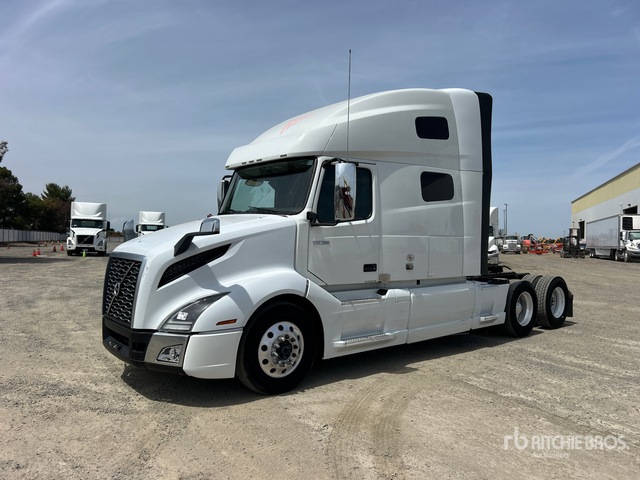 2023 Volvo VNL760 6x4 T/A Sleeper Truck Tractor