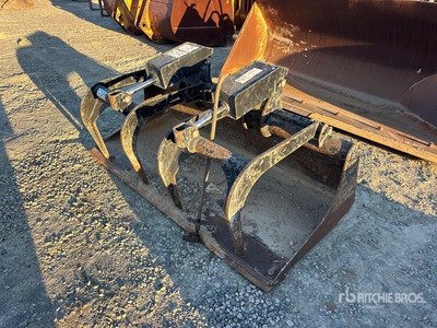 Ingersoll-Rand 66 1NDUST GRAPPLE 66 in Skid Steer Grapple Bucket