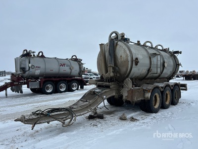 2004 Advance 14638 L Tri/A Remolque cisterna de vacio