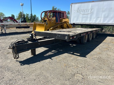 1992 Dakota 30 ft Tri/A Tilt Deck Trailer