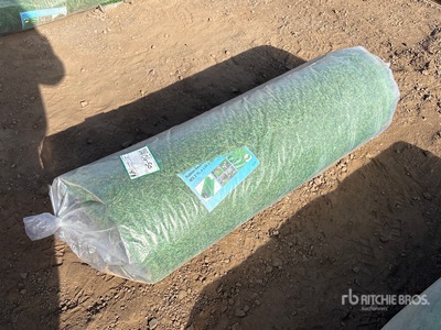 3.3 ft x 49.2 ft Artificial Grass Turf Drainage Holes with Rubber Backing 0.8 in Pile Height Materiale edile (Unused)