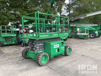 2017 Skyjack SJ6832 RT Diesel 4x4 Podnośnik nożycowy