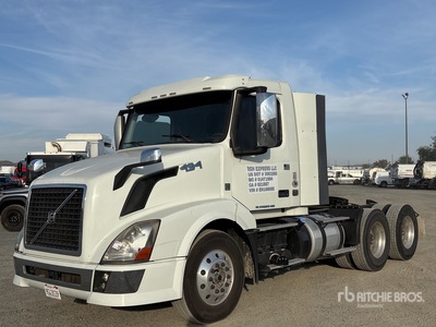 2014 Volvo VNL 6x4 T/A Day Cab Truck Tractor