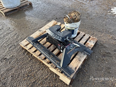 Curt Q20 Fifth Wheel