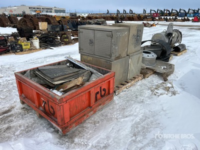 Quantity of (5) Pallets of Truck Parts Divers - Pièces détachées pour camions