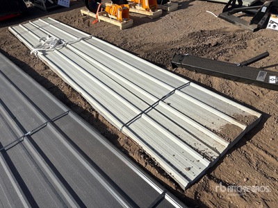 Quantity of (70) 16 Ft x 3 Ft White Metal Roof Panels Materiale edile (Unused)