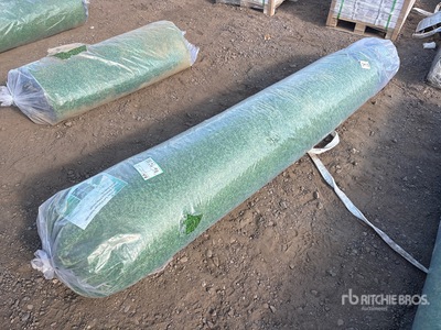 6.6 ft x 49.2 ft Artificial Grass Turf Drainage Holes w/ Rubber Backing Materiale edile (Unused)