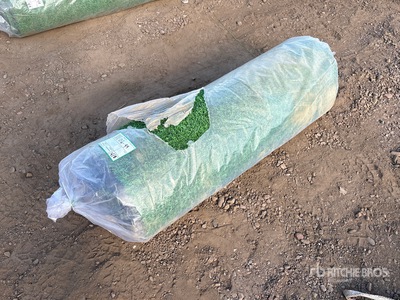 3.3 ft x 49.2 ft Artificial Grass Turf Drainage Holes with Rubber Backing 0.8 in Pile Height Materiale edile (Unused)