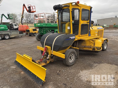 2018 Superior DT74JF Self-Propelled Broom