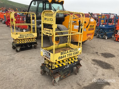 2013 Youngman Boss X Electric Scissor Lift (Inoperable)