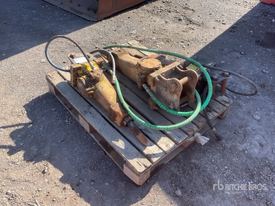 Quantity of (3) Concasseur hydraulique