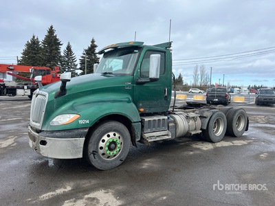 2019 International LT625 6x4 Cabeza Tractora Cabina Dormitorio