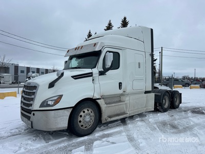 2019 Freightliner Cascadia 126 T/A Sleeper Truck Tractor