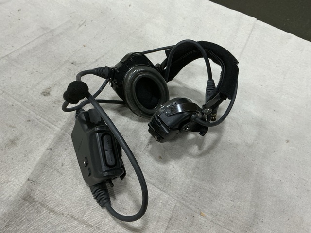(60) Bose 326535 Headsets (60) Bose 326535 Headsets