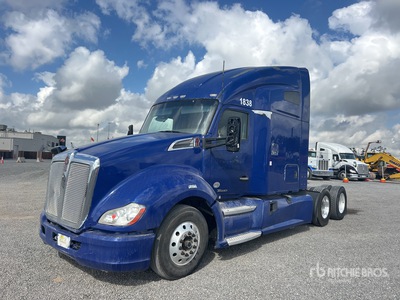 2018 Kenworth T680 6x4 3- Achs Sattelzugmaschine mit Schlafkabine
