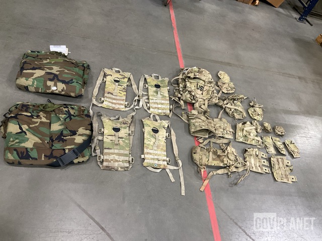 (5) Rifleman Sets, (6) Flyer’s Helmet Bags & Assorted Items