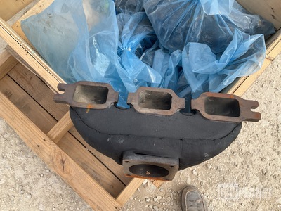 (6) Exhaust Manifolds
