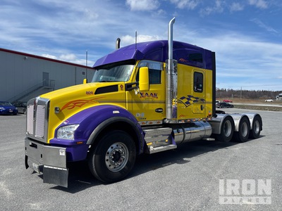 2017 Kenworth T880 8x4 Tri/A Sleeper Truck Tractor