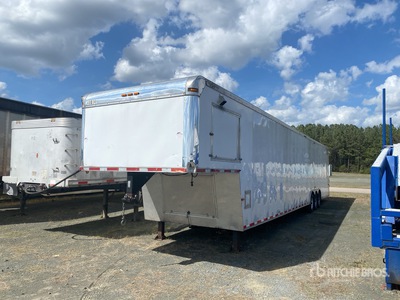2015 Forest River 42 ft Tri/A Enclosed Trailer