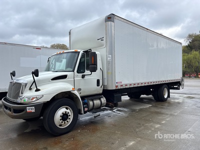2018 International 4300 SBA 4x2 バントラック