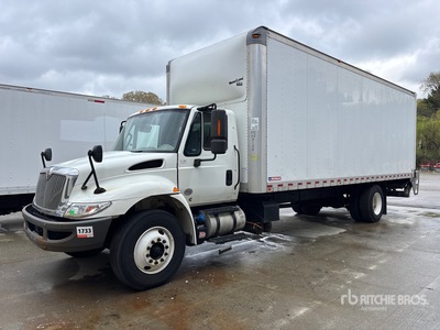 2018 International 4300 SBA 4x2 Van Truck