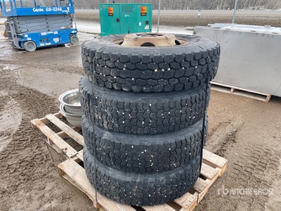 Quantity of (4) Jinyu 11R22.5 Neumáticos