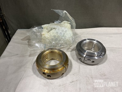 (3) GE 555D302P1 Self-Aligning Plain Bearings