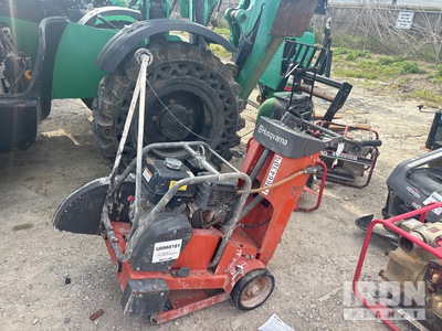 2022 Husqvarna FS513 Scie à béton à contrôle arrière