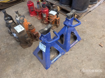 Quantity of (2) Jack Stands Varios, tienda, almacen, consumidor