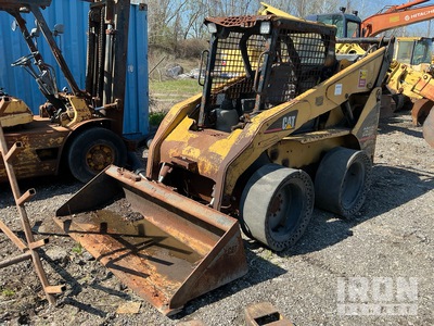 2005 Cat 262B Mini pala (Inoperable)