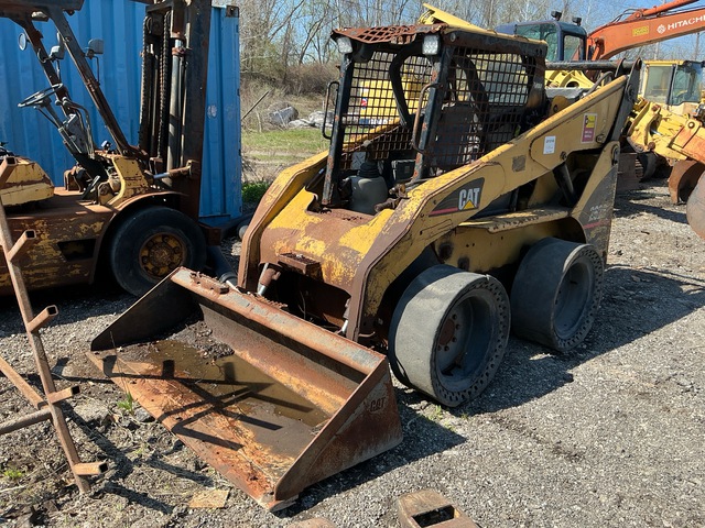 2005 Cat 262B Skid Steer Loader (Inoperable)