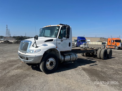 2006 International 4400 6x4 Cab and Chassis