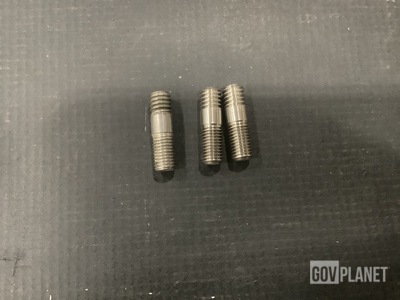 (349) 8689827 Plain Studs