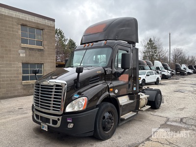2017 Freightliner Cascadia 4x2 S/A Day Cab Truck Tractor