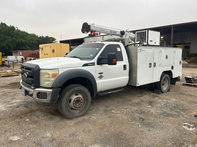 2015 Ford F-550 XL 4x2 Service Truck (Inoperable) 2015 Ford F-550 XL 4x2 Service Truck (Inoperable)
