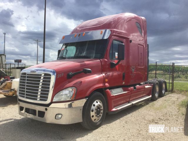 2013 Freightliner Cascadia >> 2013 Freightliner Cascadia 125 T A Sleeper Truck Tractor In 2013 Freightliner Cascadia >> 2013 Freightliner Cascadia 125 T A Sleeper Truck Tractor In