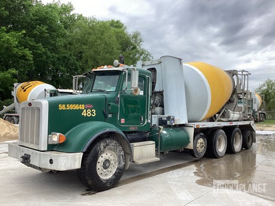 2015 Peterbilt 365 10x4 Mixer Truck