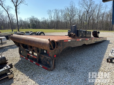 Quantity of (2) Tulsa 60 ton Winches, Oilfield Flatbed Chassis & (2) Rear Axles Treuil